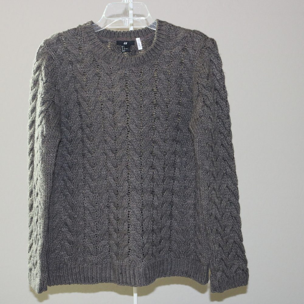 H&M Taupe Cable Sweater - L